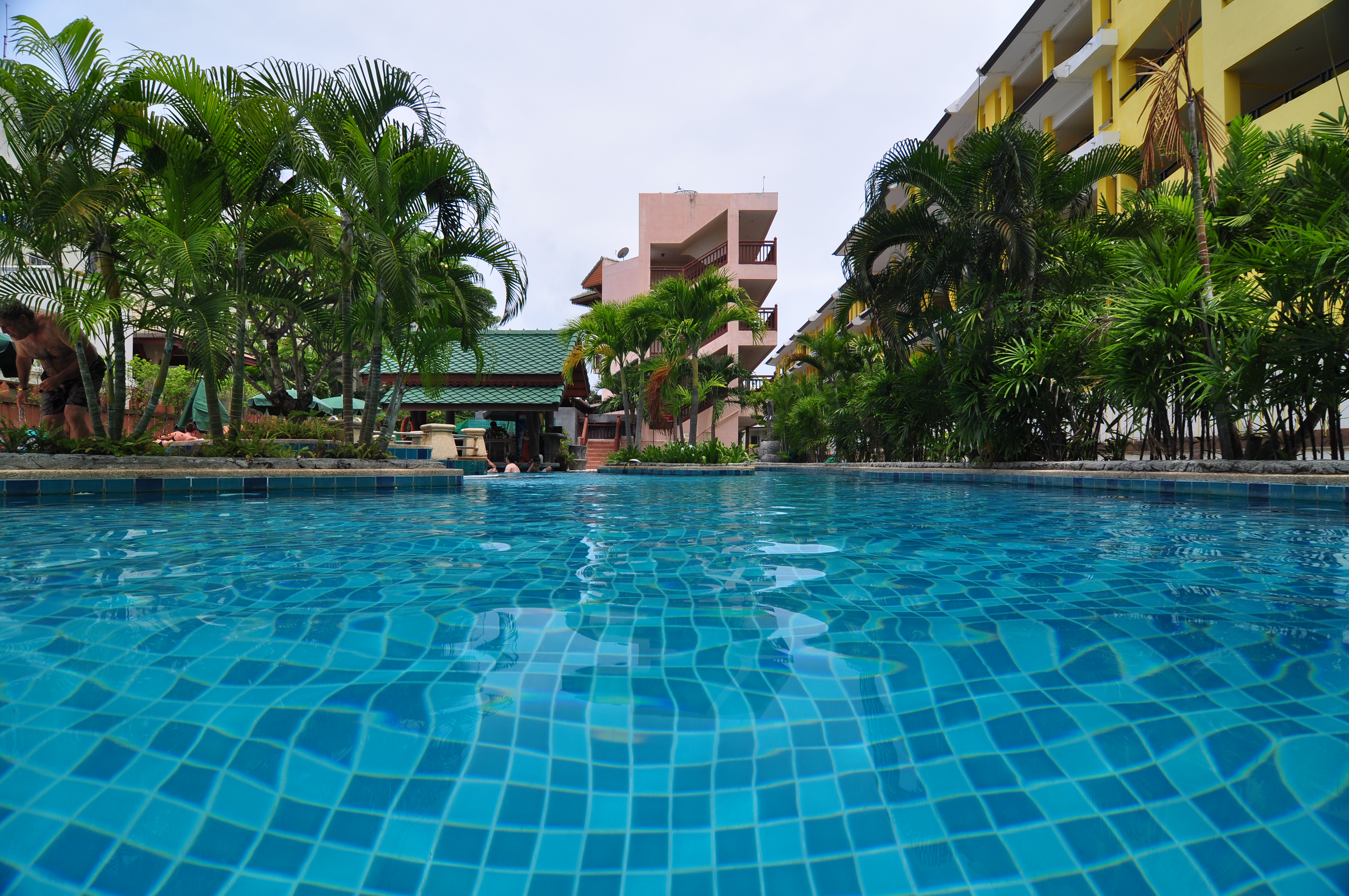 Karonburi resort 4. Baan Karonburi Resort. Baan Karonburi Resort 4. Karon Princess 3 Таиланд Пхукет. Бауманкаса Карон Бич Резорт Пхукет.