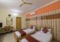 Hotel Raj Comforts - Golf View